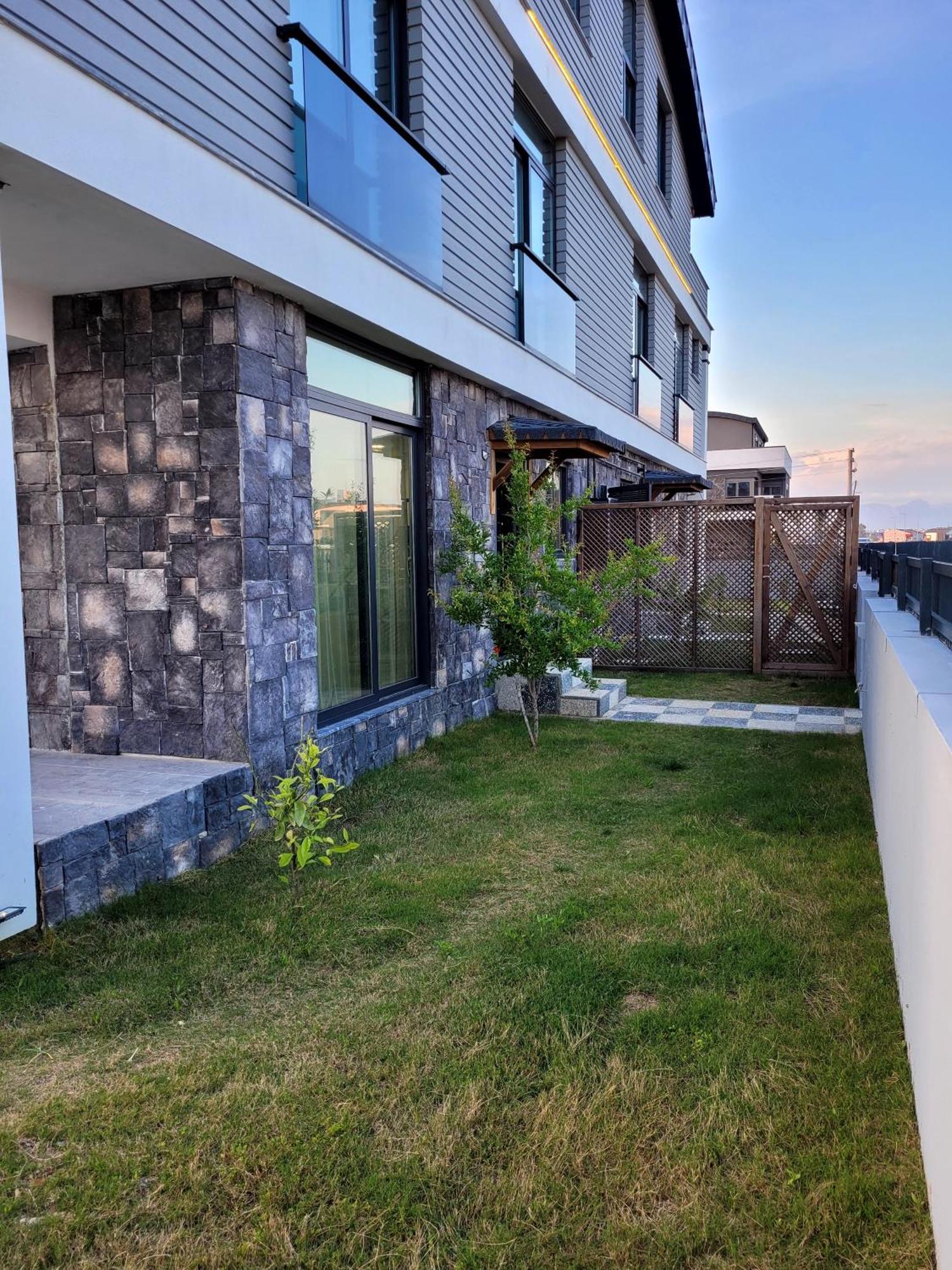 Oldskool Villas Close To Lara Beach 安塔利亚 客房 照片